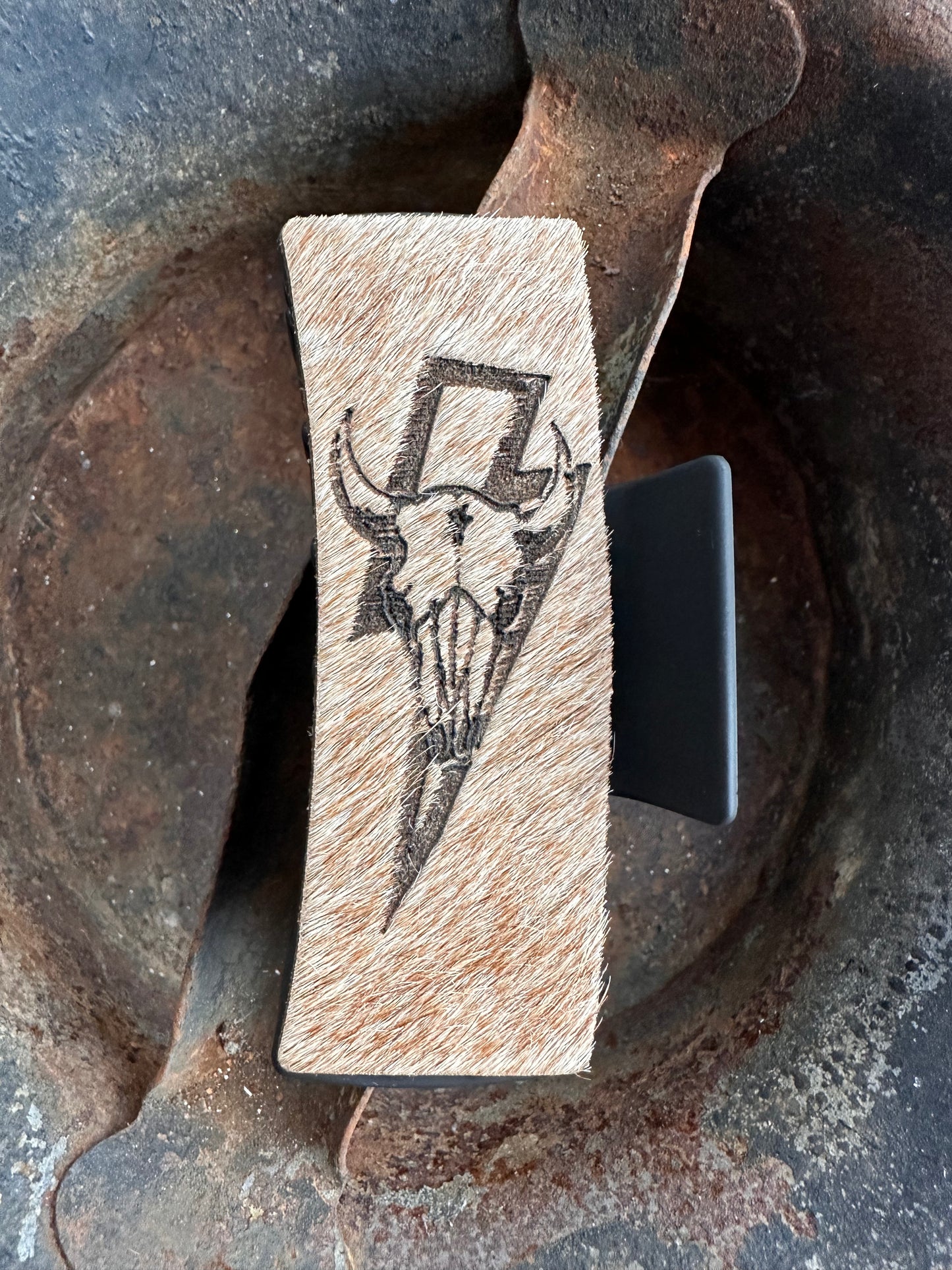 Bolt Claw Clip